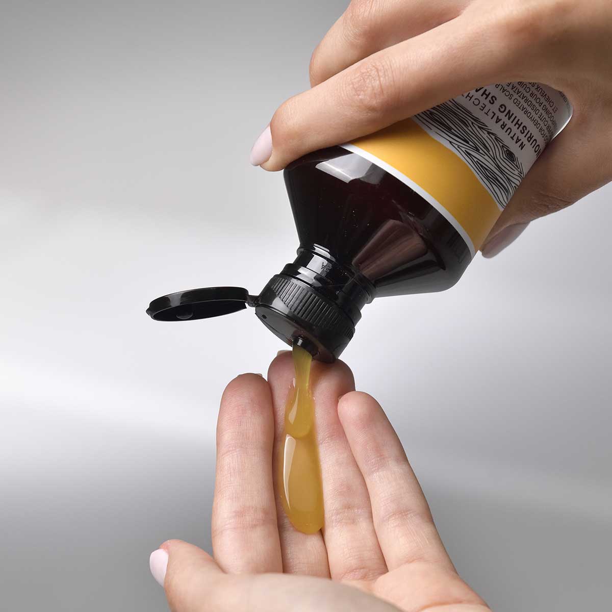 Nourishing Shampoo - Afbeelding 3