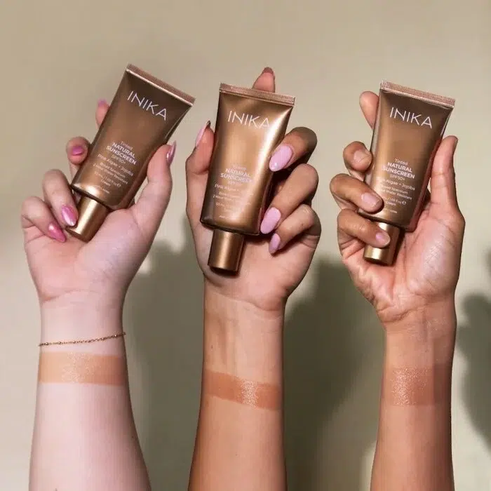 INIKA Tinted Natural Sunscreen SPF50+ 50ml - Afbeelding 3